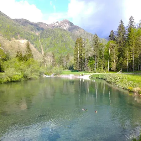 Luxusní stan Camping&glamping Grintovec