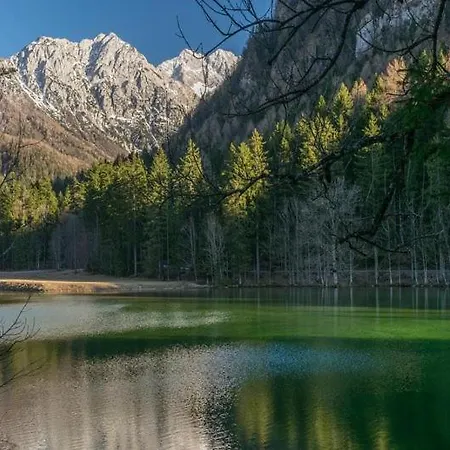 & Glamping Grintovec *