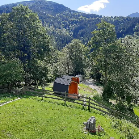 & Glamping Grintovec Campo de lujo