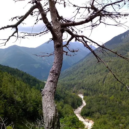 & Glamping Grintovec