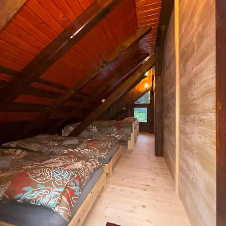 Camping&glamping Grintovec Luxusní stan Preddvor