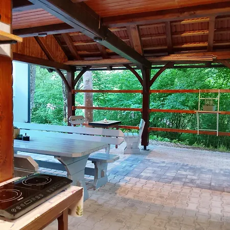 Luxusní stan Camping&glamping Grintovec *