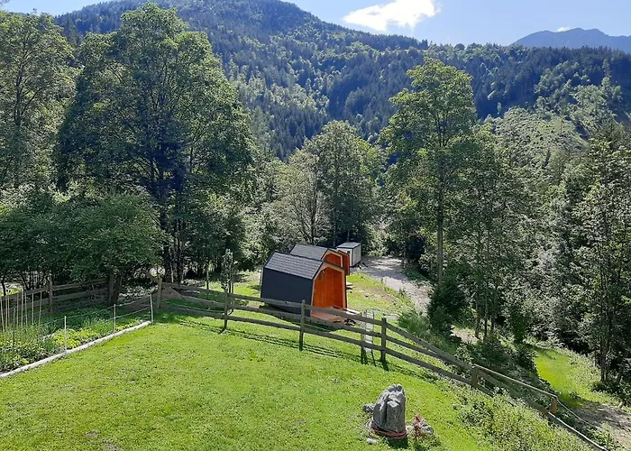 & Glamping Grintovec Luxe tent