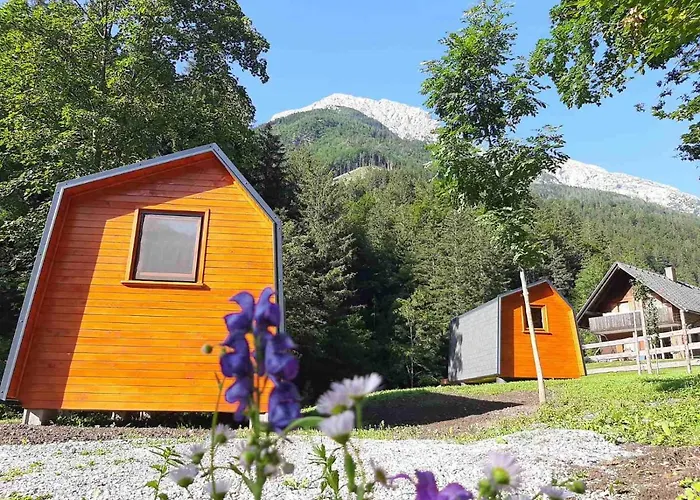 & Glamping Grintovec *