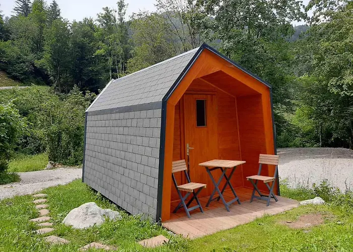 & Glamping Grintovec Luxury tent *