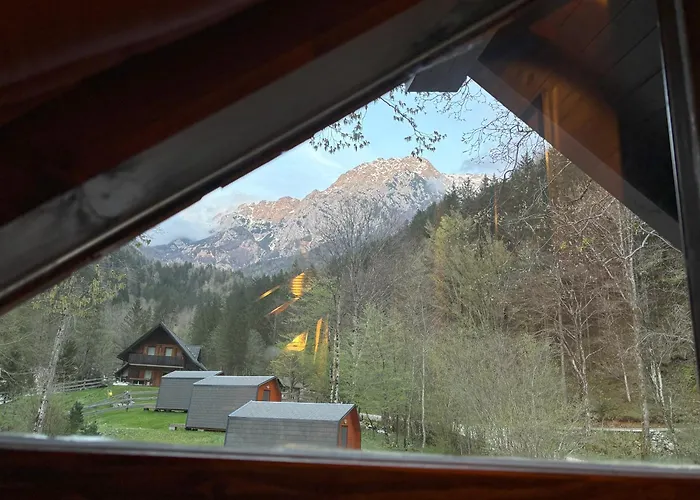 & Glamping Grintovec Luxe tent *