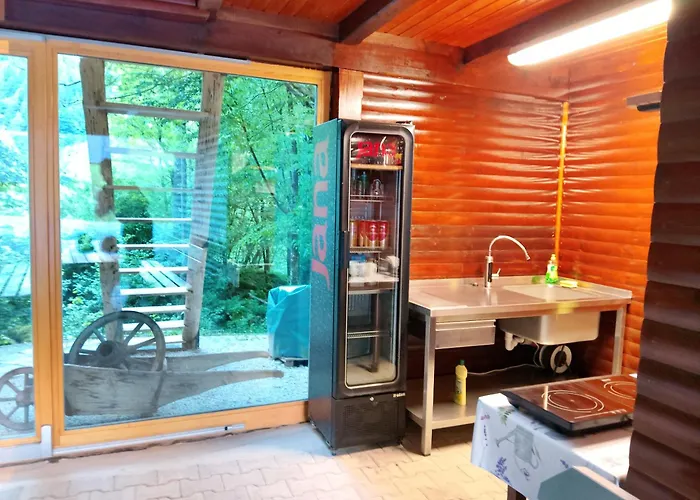 & Glamping Grintovec Preddvor