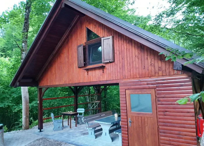 & Glamping Grintovec Luxury tent *